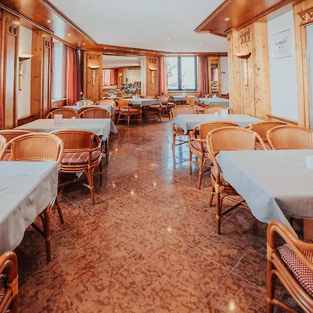雷赫公园酒店 酒店 3*